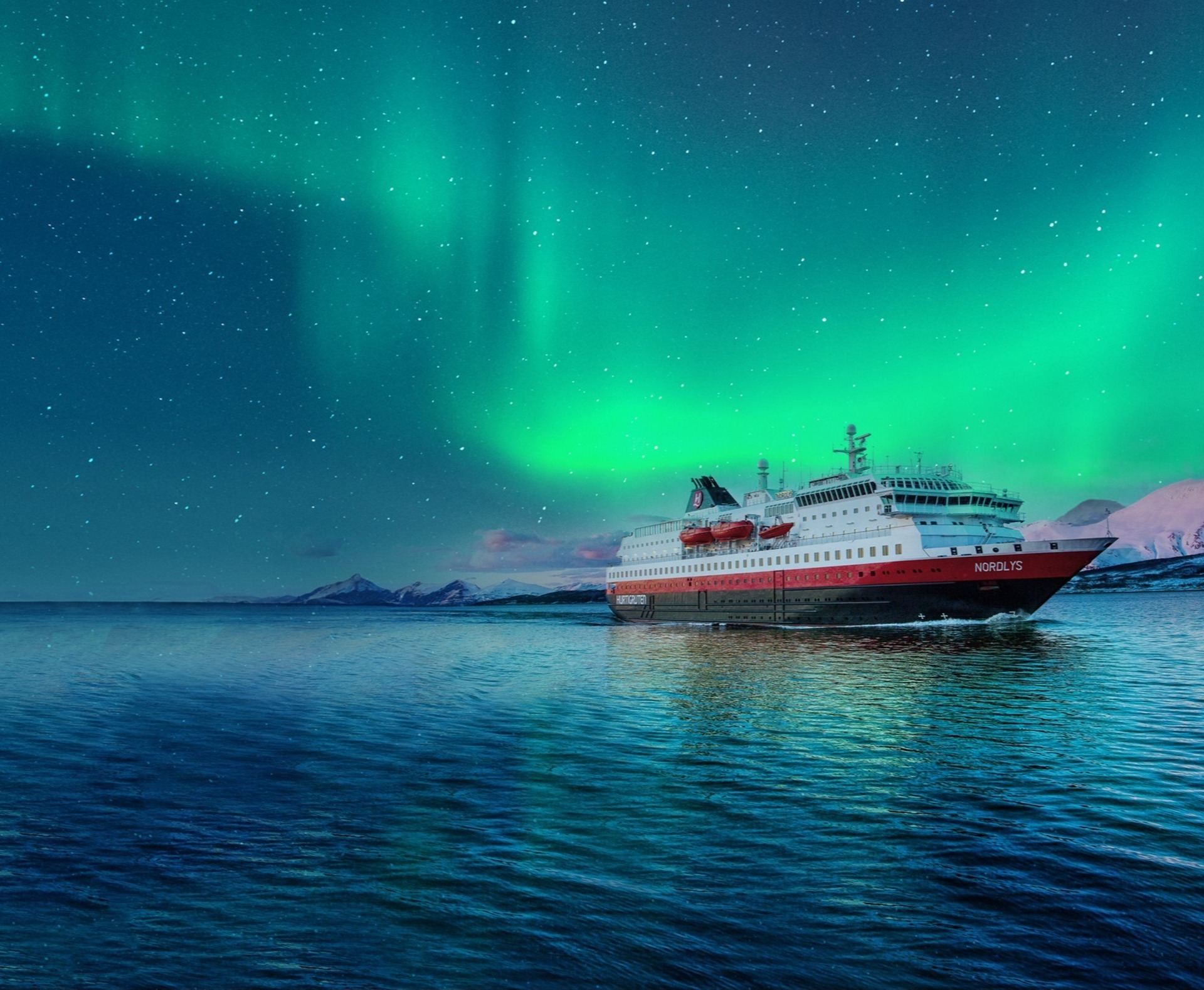 Northern Lights & Scenic Norway Rail & Sail