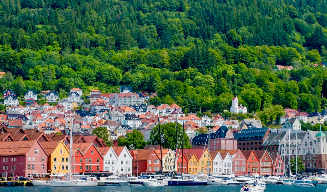  Fly Stay Cruise - 20 Day Great Britain, Norwegian Fjords and Iceland